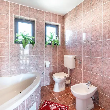 1 Bedroom Cozy In Krusevo (Zadar)