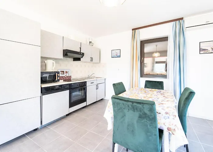 1 Bedroom Cozy In Апартаменты *